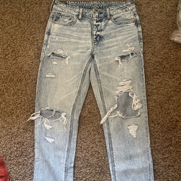 American Eagle Ripped Jeans - Picture 1 of 5
